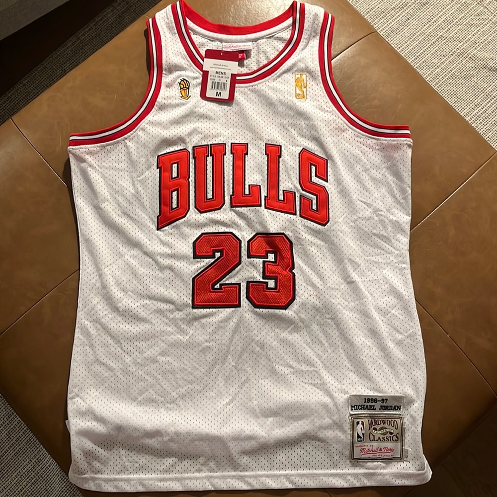 Mitchell and Ness Michael Jordon Chicago Bulls white home jersey size M